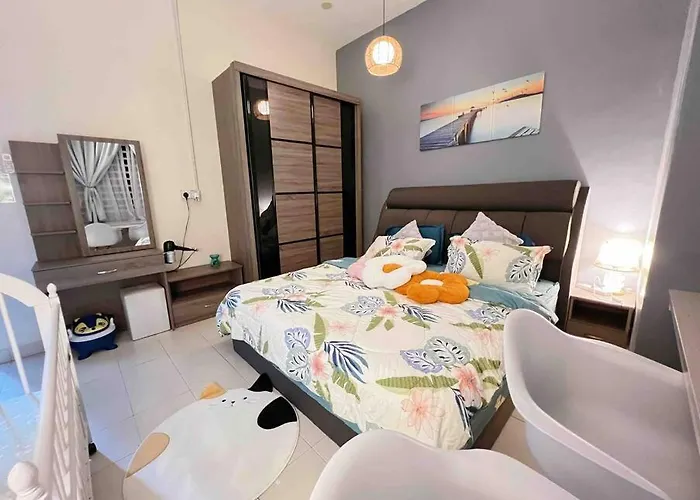 The Blue House Homestay